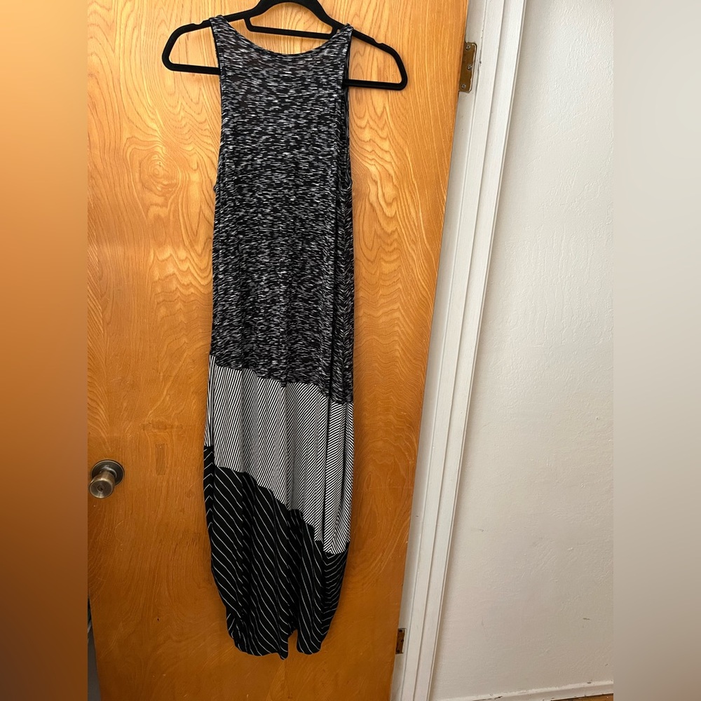Sleeveless Black & Gray Maxi Dress with Mixed Stripes - Picture 8 of 8